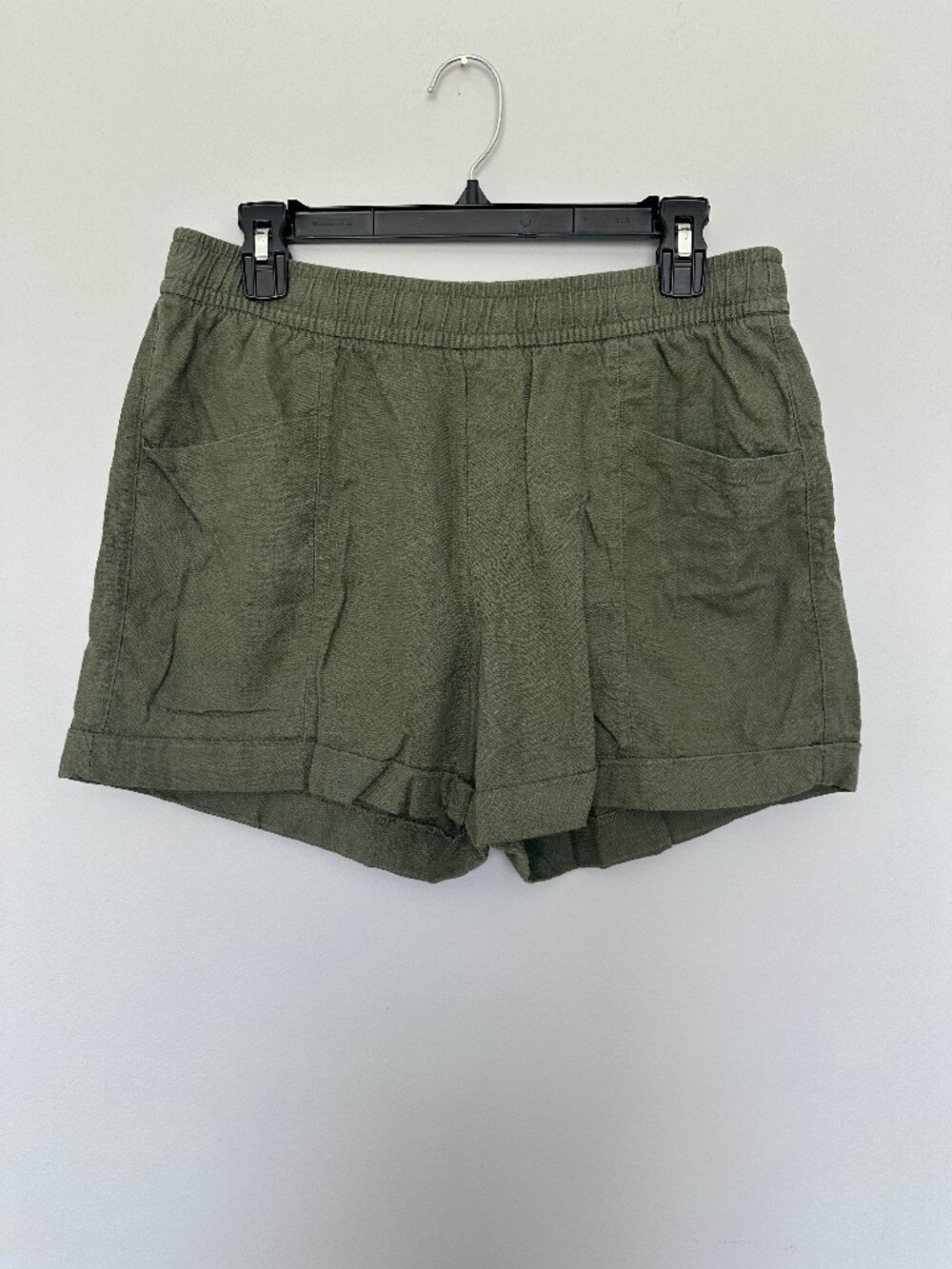 Old Navy Linen Green Pull On Shorts 3.5 inch inseam size Medium EUC